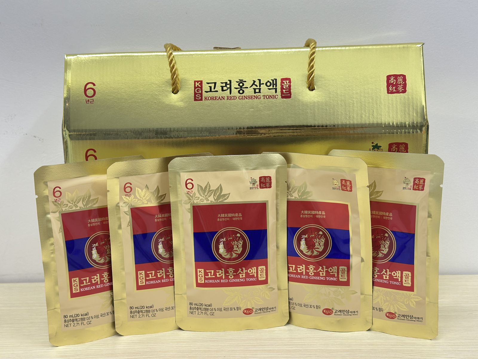 Nước Hồng Sâm Gold KGS Hàn Quốc 1600ml (20 gói x 80ml)
